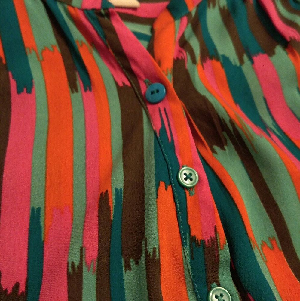 Sleeveless Banana Republic Button-up Blouse - Picture 5 of 7